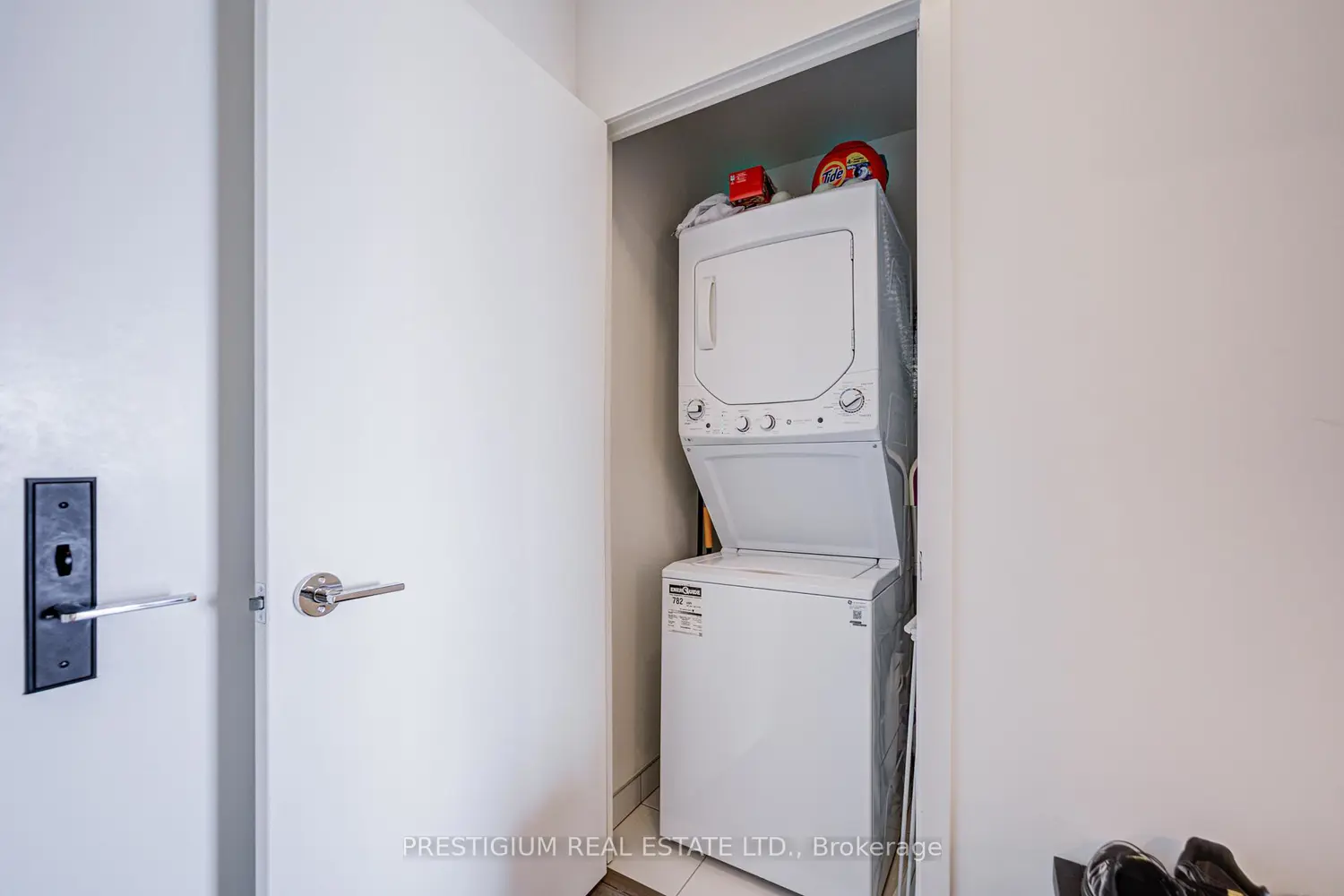 Additional image 11 of 285 Dufferin Street 1311