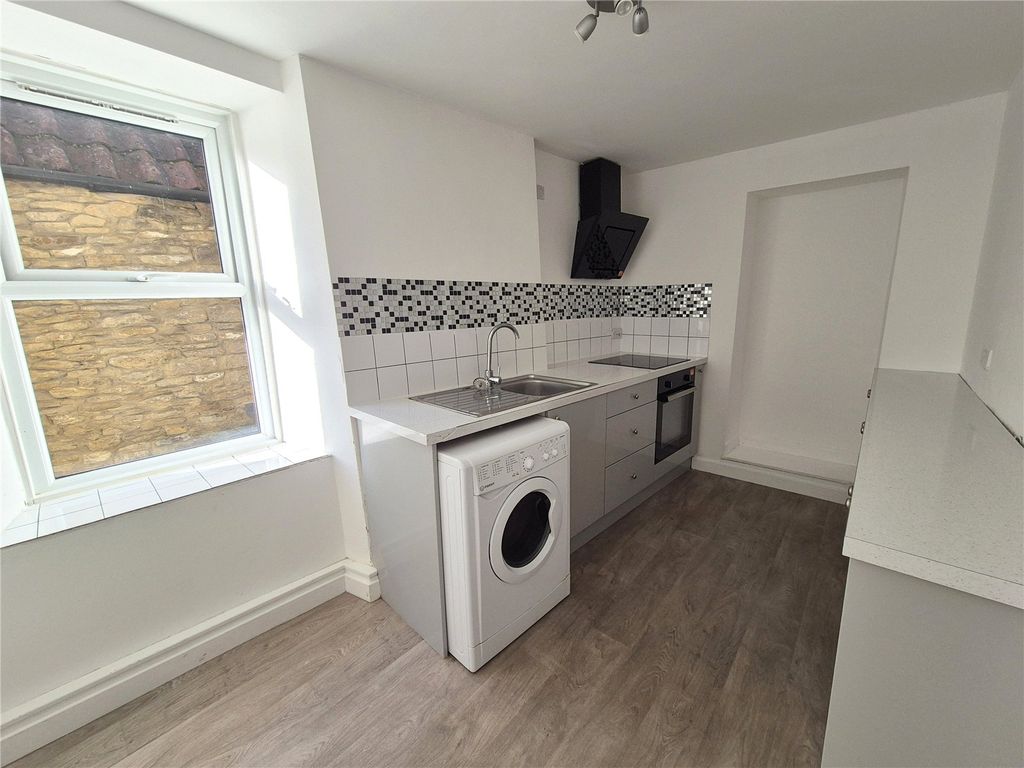 Additional image 4 of 2 bed flat for saleSelwood Road, Frome, Somerset BA11