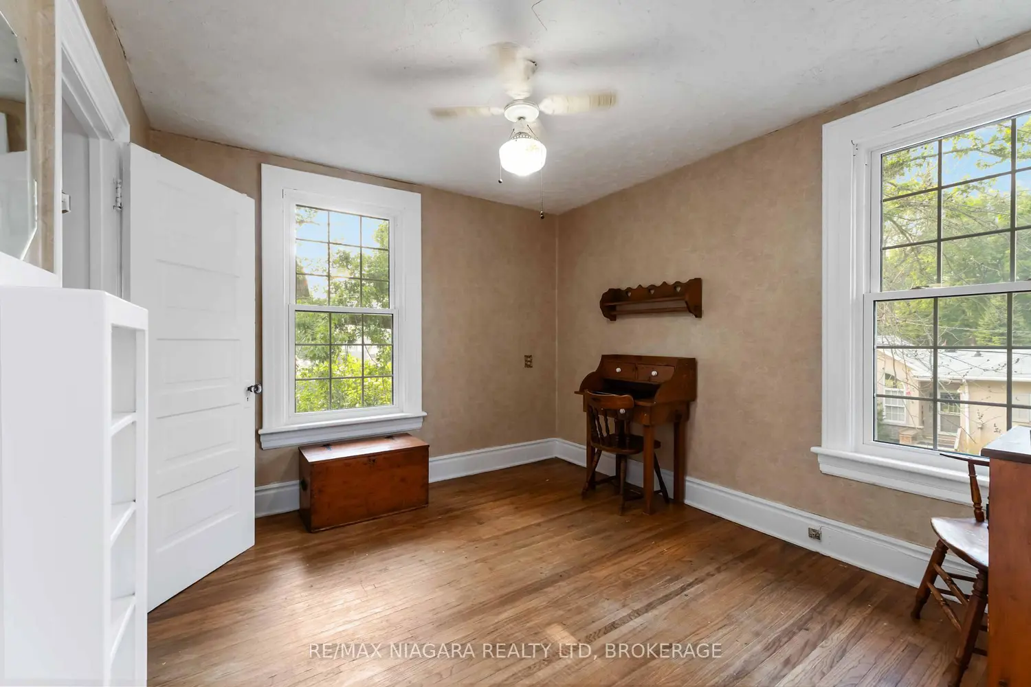 Additional image 10 of 6275 Pine Grove Avenue