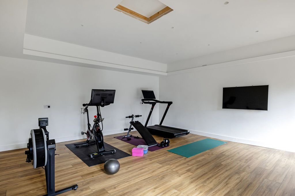Additional image 33 of 6 bed detached house for saleSwifts Close, Moor Park, Farnham GU10
