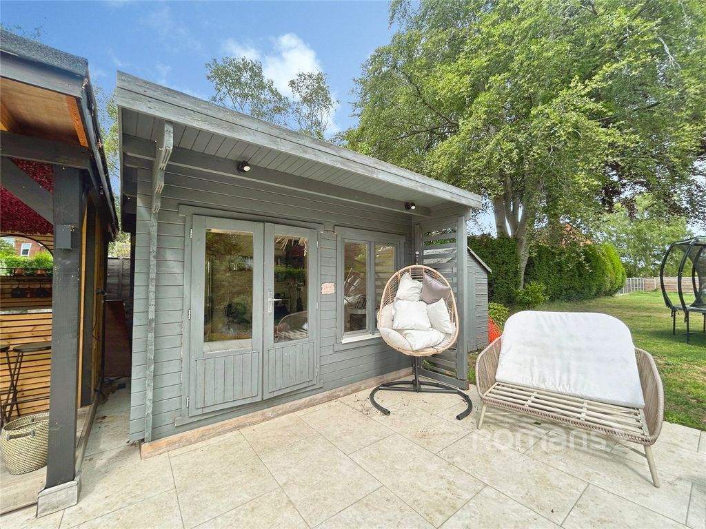 Additional image 25 of 3 bed bungalow for saleFernhill Road, Farnborough, Hampshire GU14