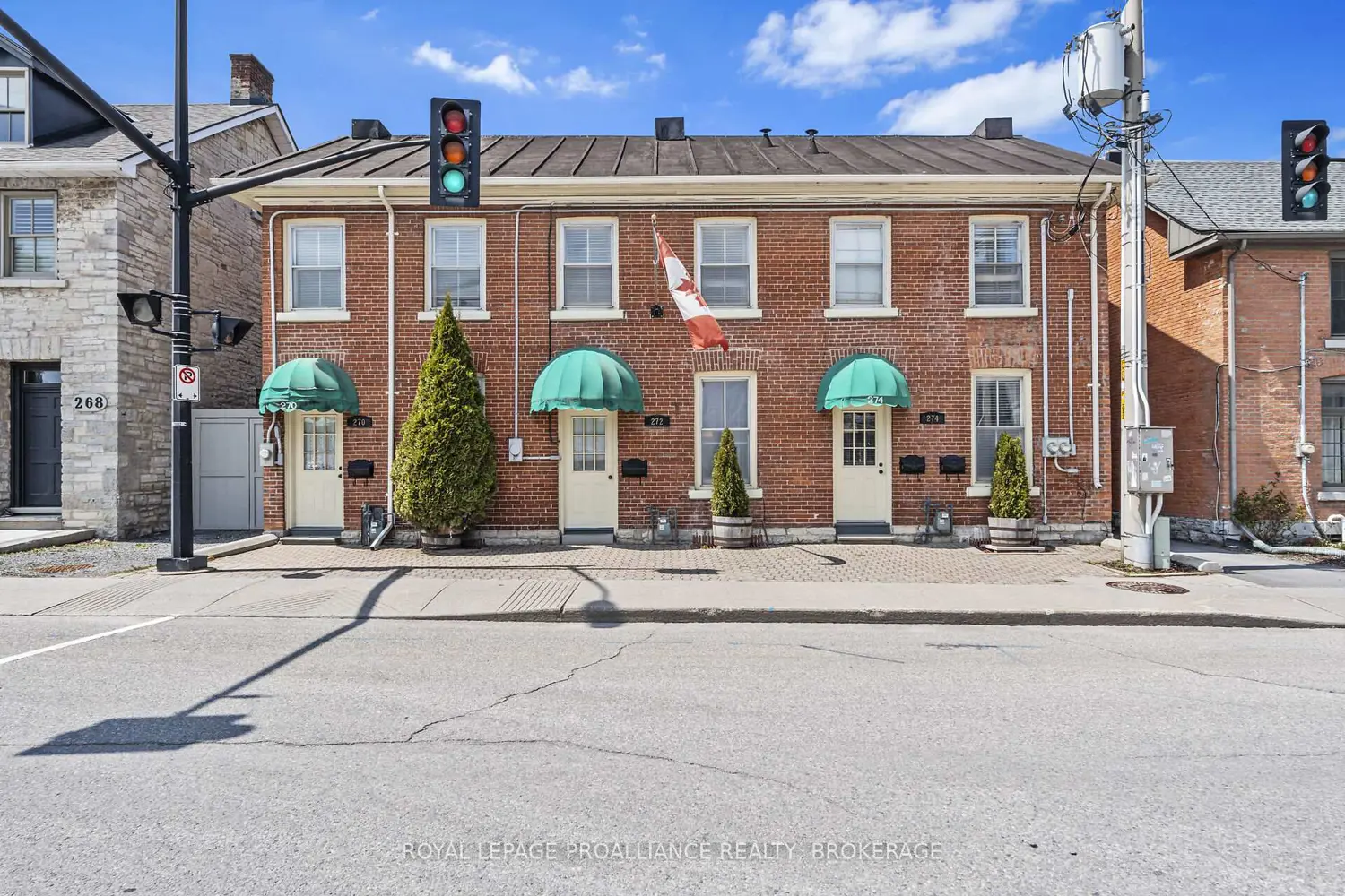 270 Wellington Street photo 3