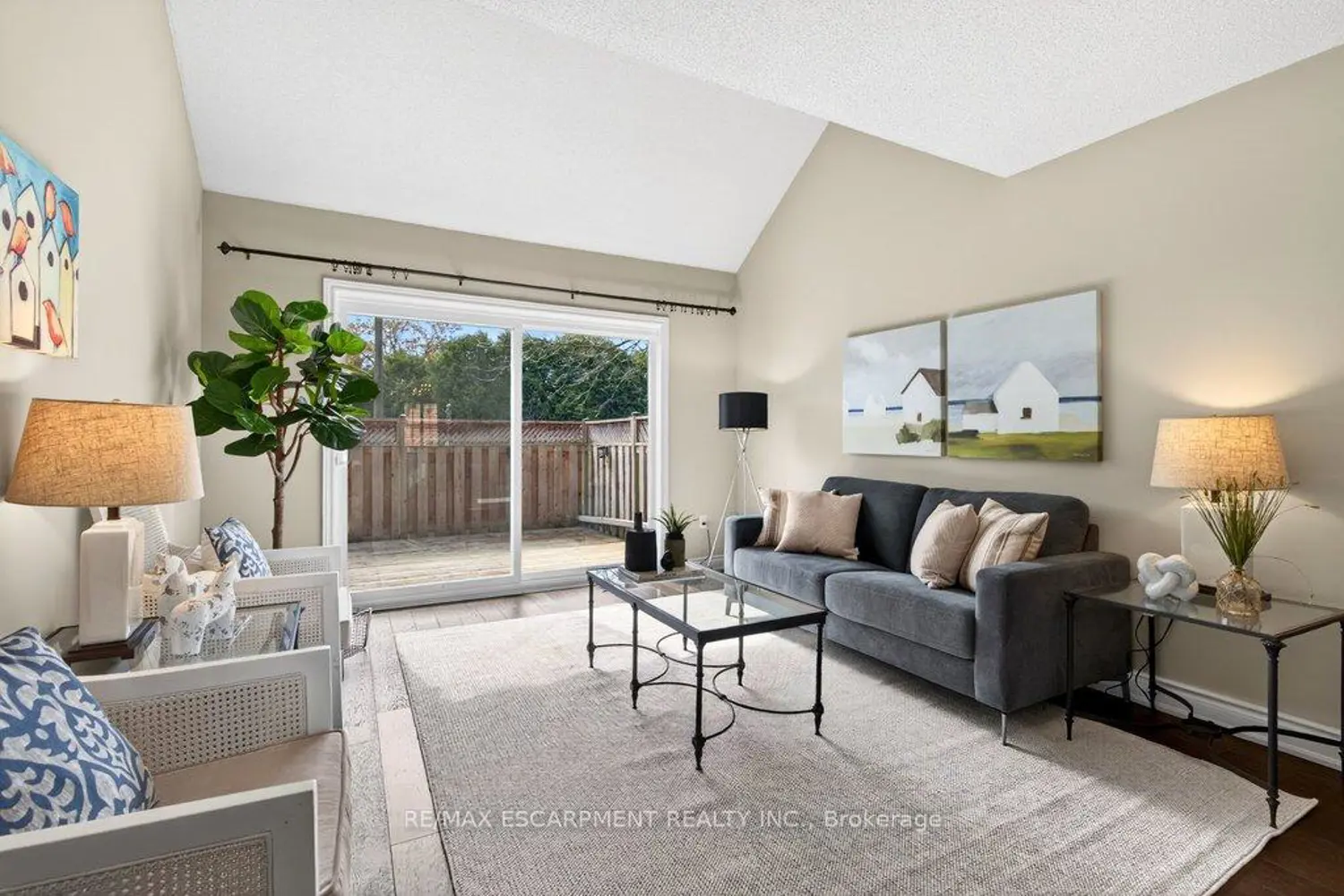 2350 New Street 20 photo 4