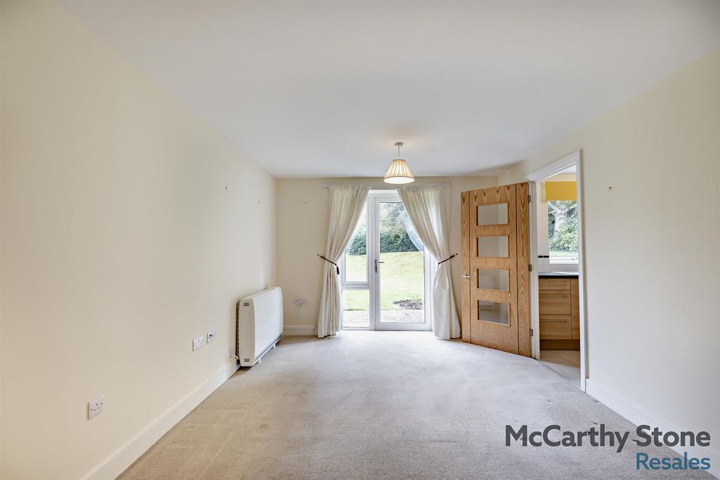 Additional image 3 of 1 bed flat for saleMartin Court, St. Catherines Road, Grantham NG31