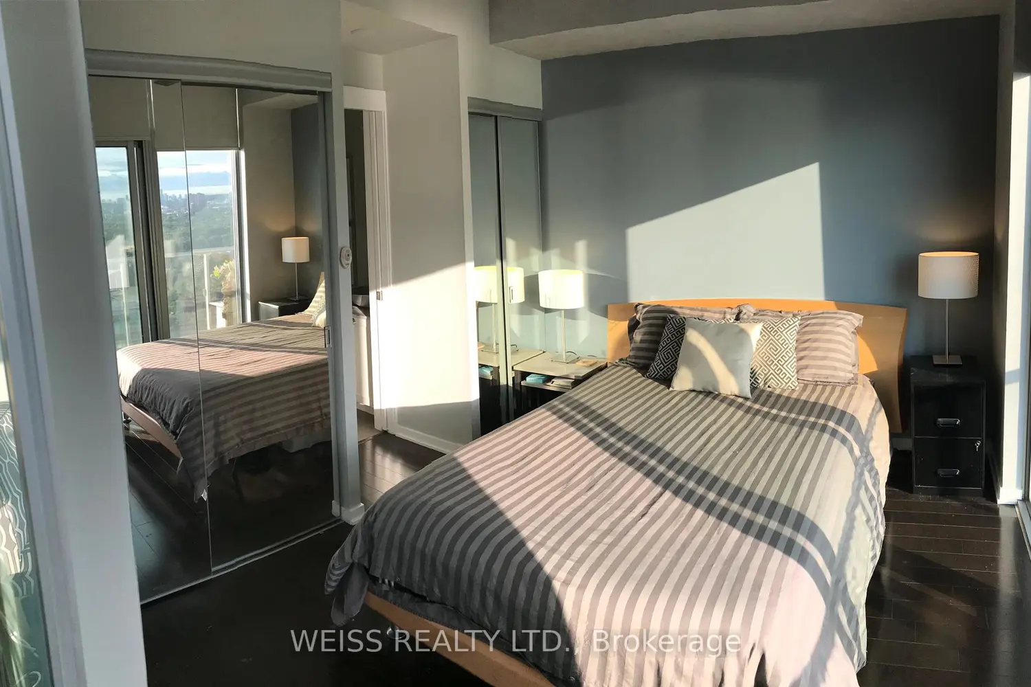 Additional image 6 of 105 The Queensway 3515