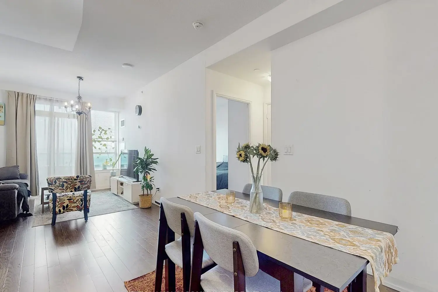 Additional image 12 of 7161 Yonge Street 522