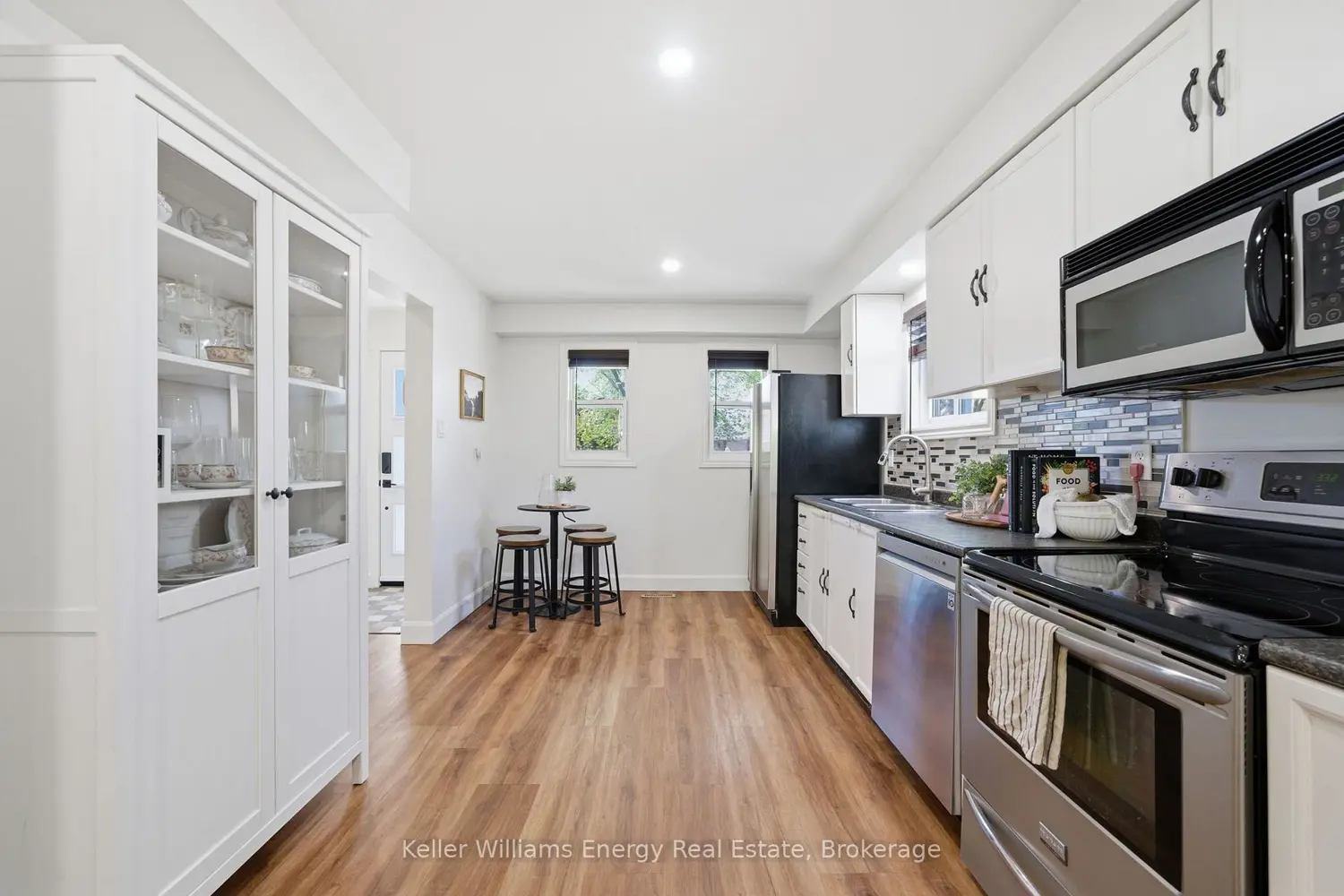 149 Andrew Street photo 4