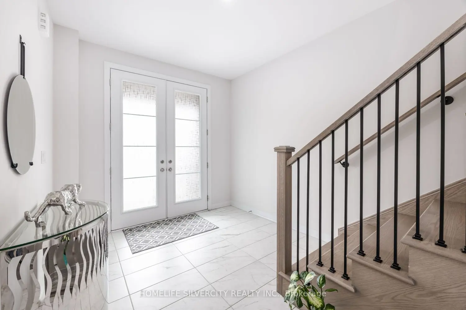 40 Conboy Drive photo 2