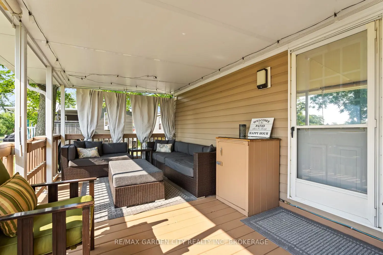 1501 Line 8 Road 264 photo 2