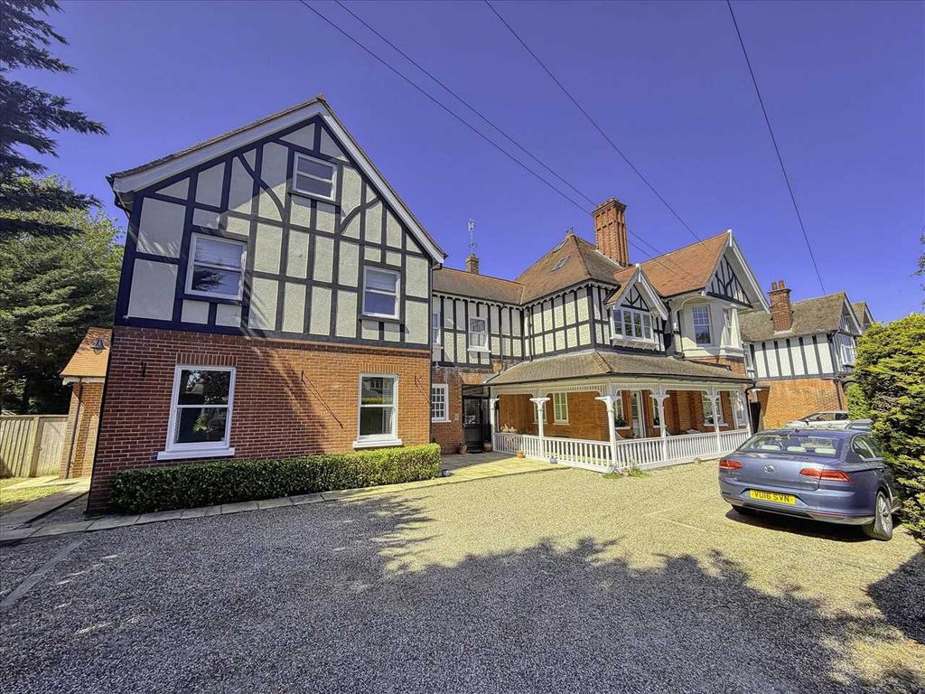 2 bed flat for saleTrafalger House, Fourth Avenue, Frinton On Sea CO13