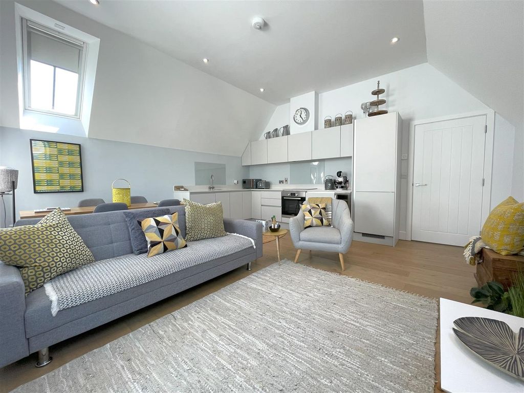 Additional image 12 of 2 bed flat for saleStation Road, Fowey PL23