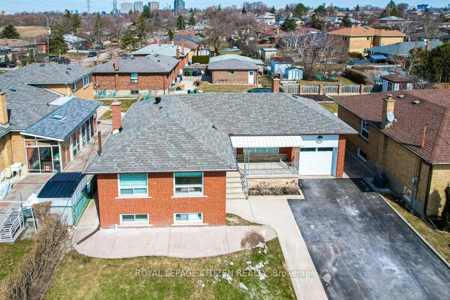 34 Belleglade Court