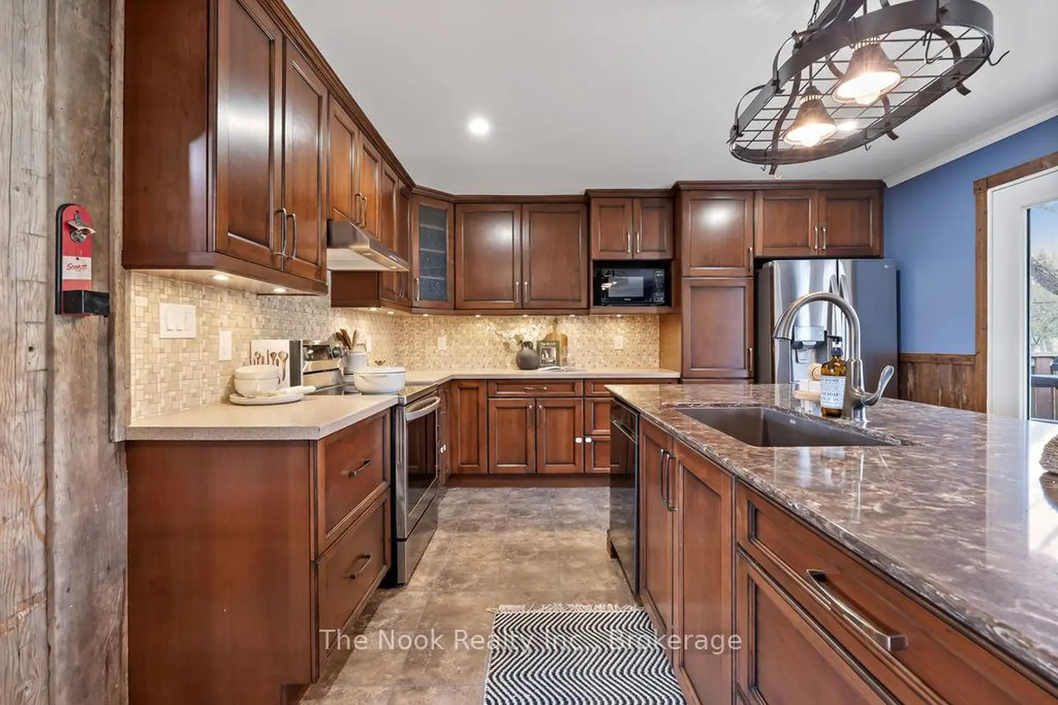 Additional image 9 of 16 Robmar Crescent
