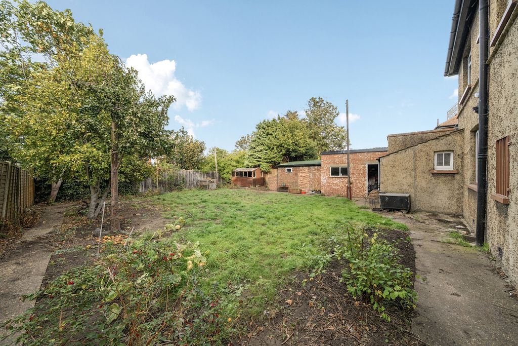 Additional image 18 of 3 bed detached house for saleColyers Lane, Erith DA8