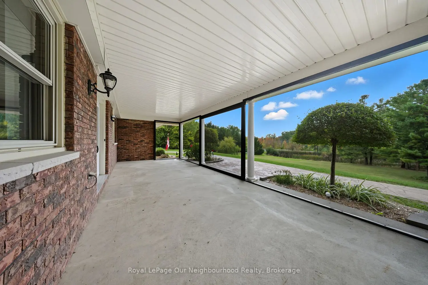 211 Langford Drive photo 5