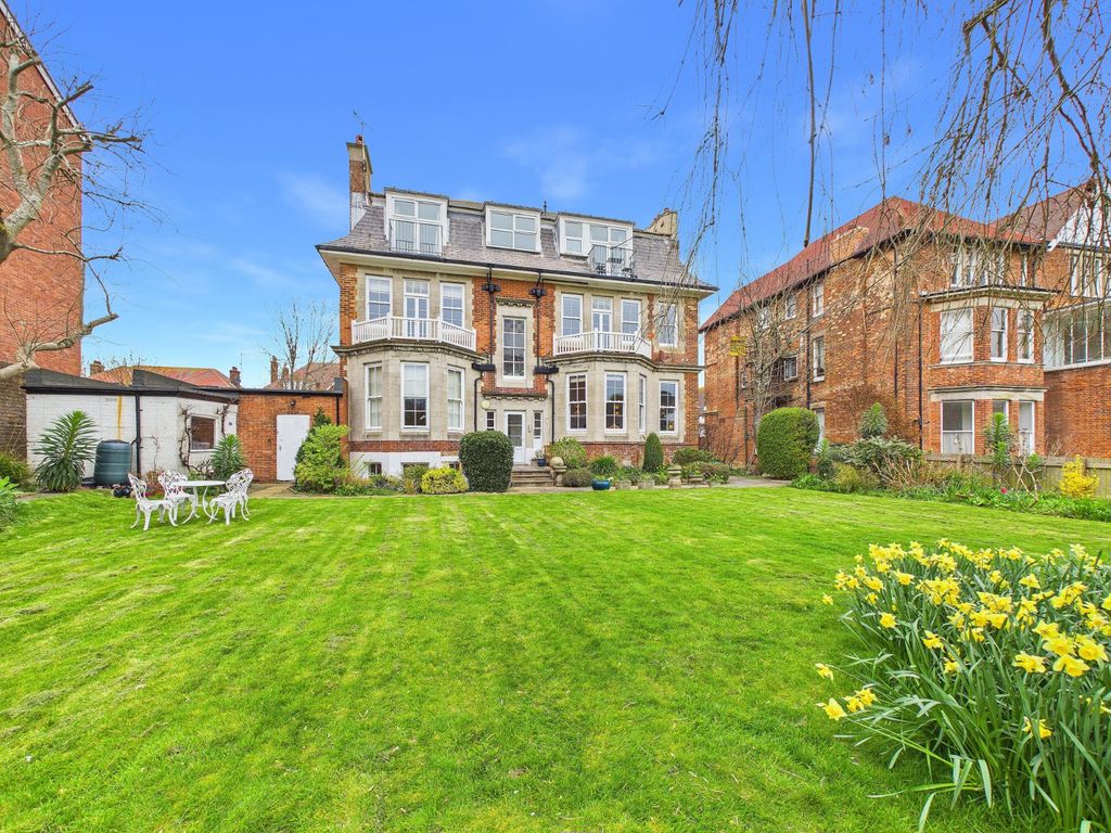 3 bed flat for saleSandgate Road, Folkestone, Kent CT20