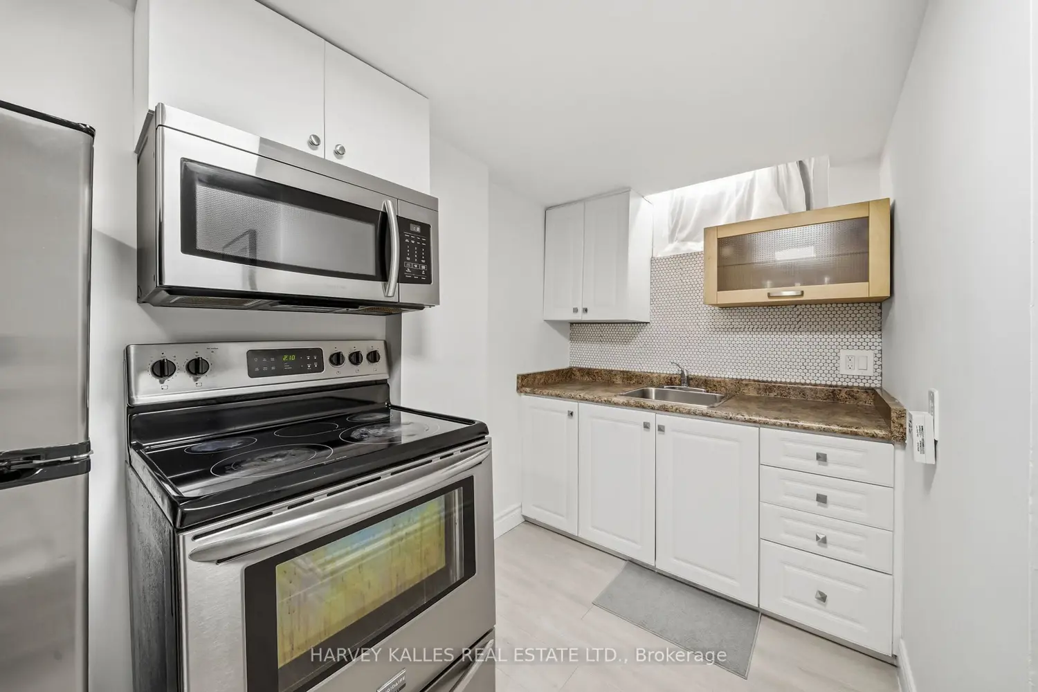 Additional image 13 of 568 Northcliffe Boulevard