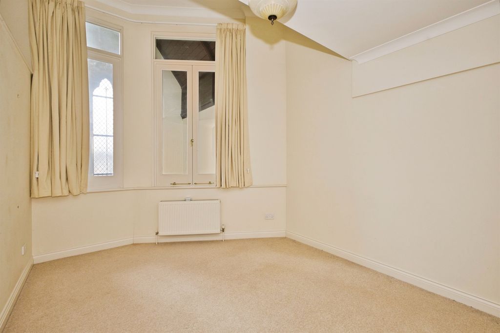 Additional image 14 of 3 bed flat for saleMoffats Drive, South Horrington Village, Wells BA5