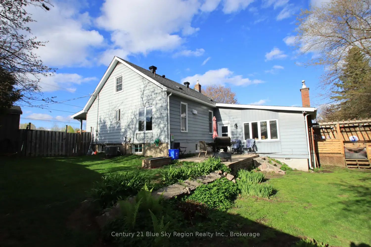 Additional image 17 of 773 Scollard Street