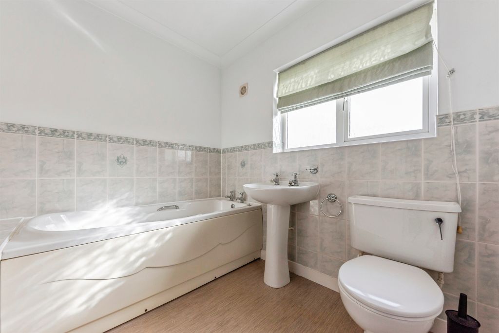 Additional image 17 of 4 bed detached house for saleLindisfarne Way, Grantham NG31