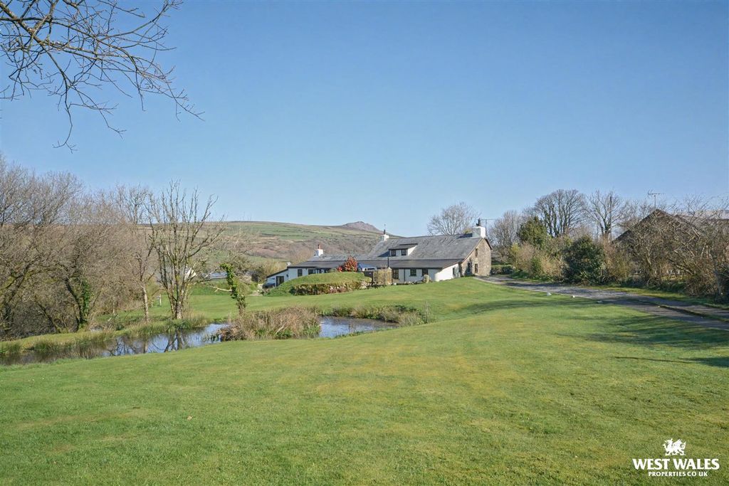 5 bed country house for saleGwaun Valley, Fishguard SA65