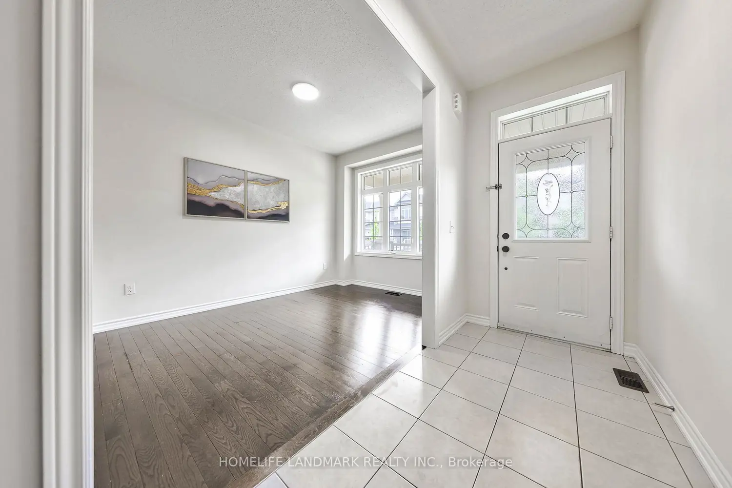 99 Colville Place photo 4