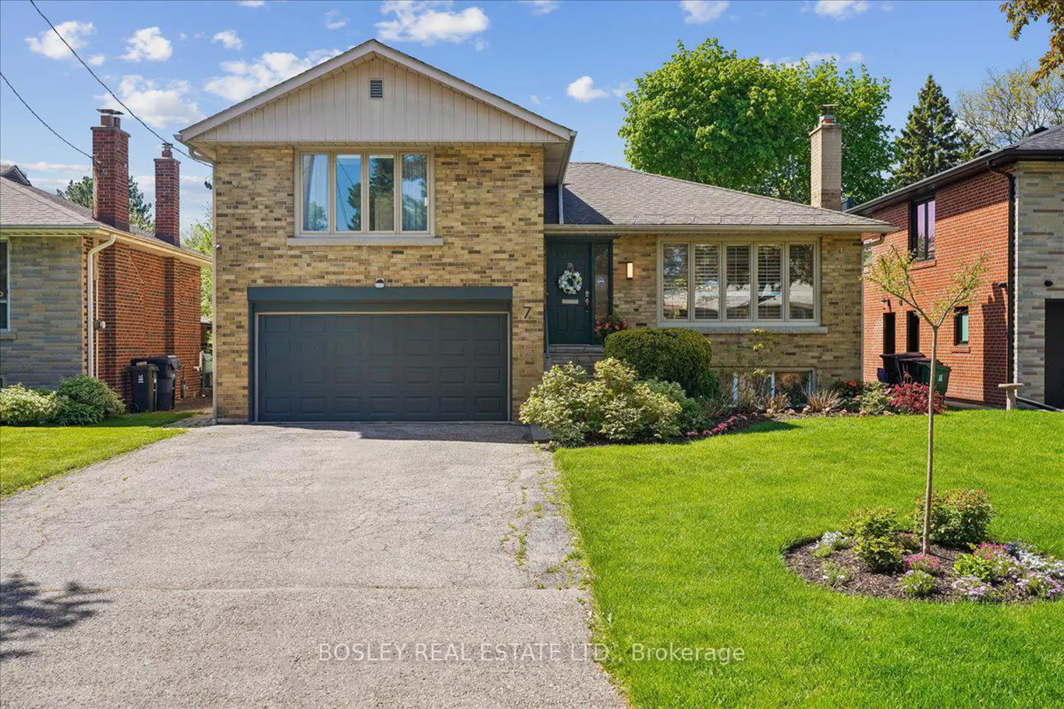 7 Howard Drive