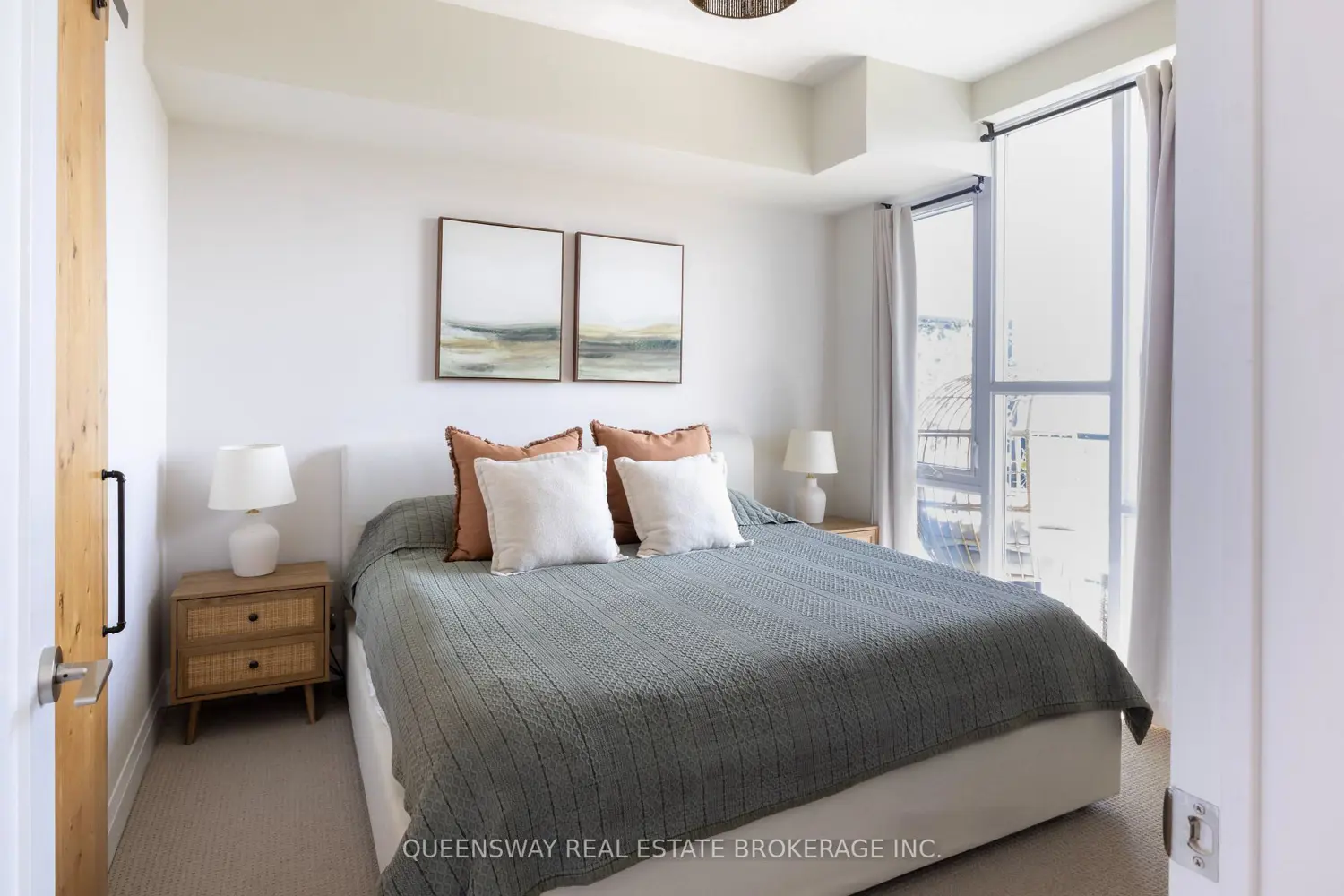 16 Concord Place 515
