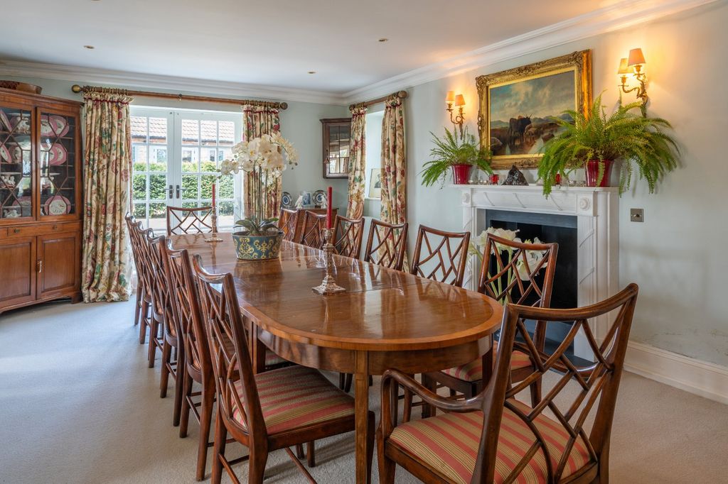 Additional image 10 of 8 bed detached house for saleThrupp, Faringdon, Oxfordshire SN7