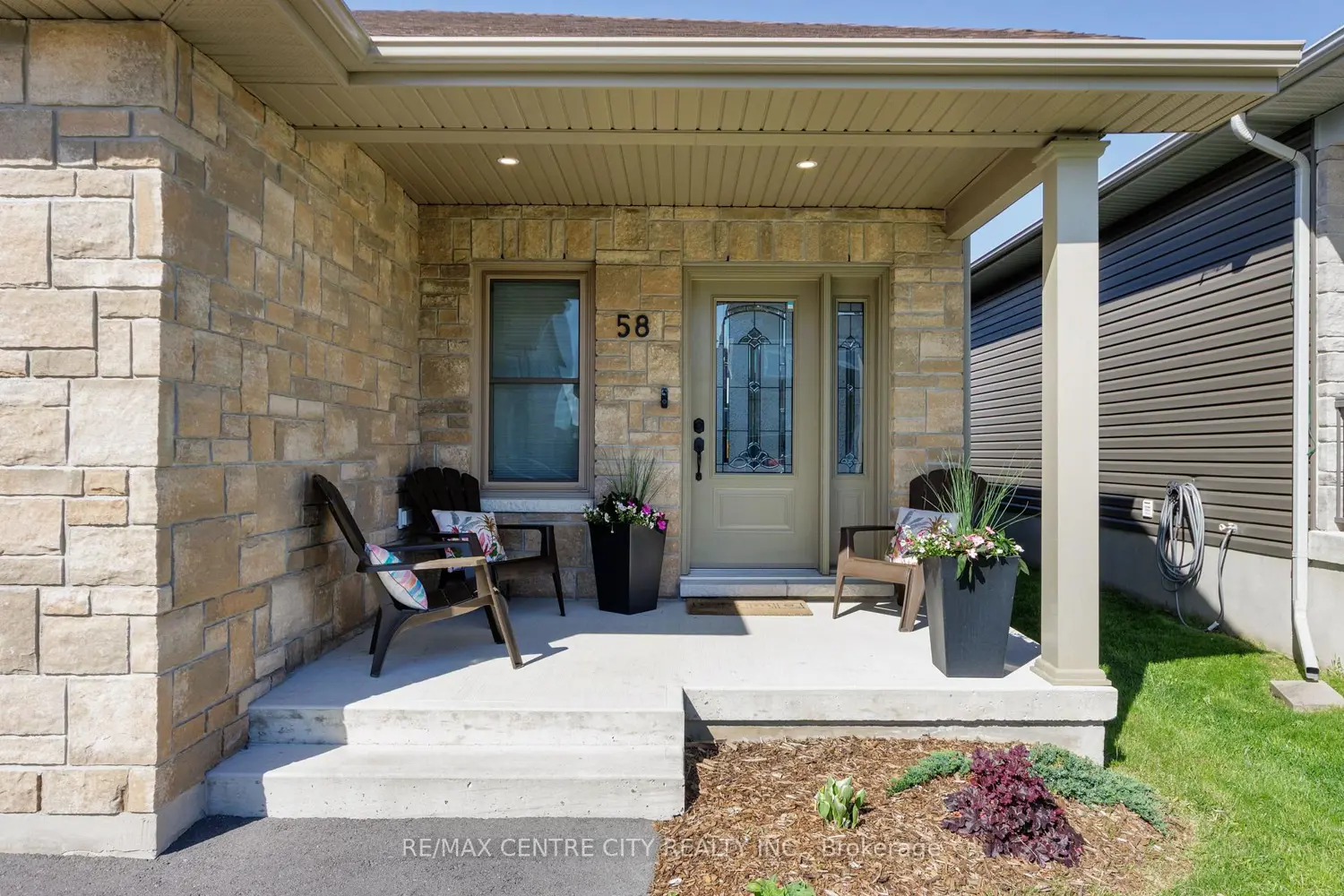 58 Potter Drive photo 3