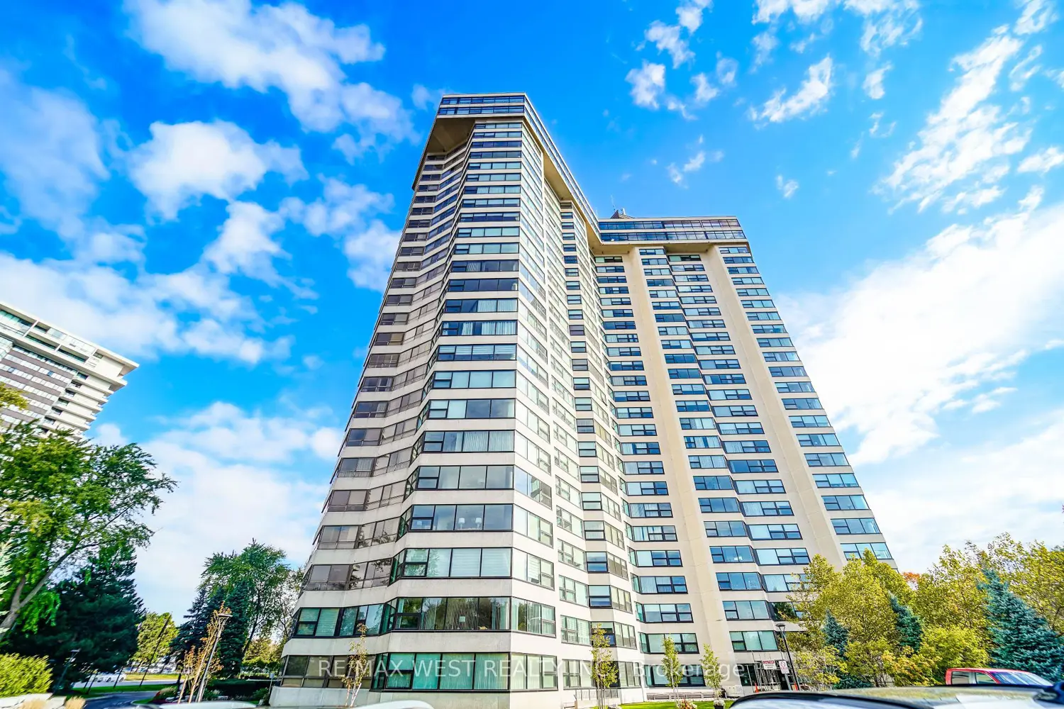 1300 Bloor Street 1709