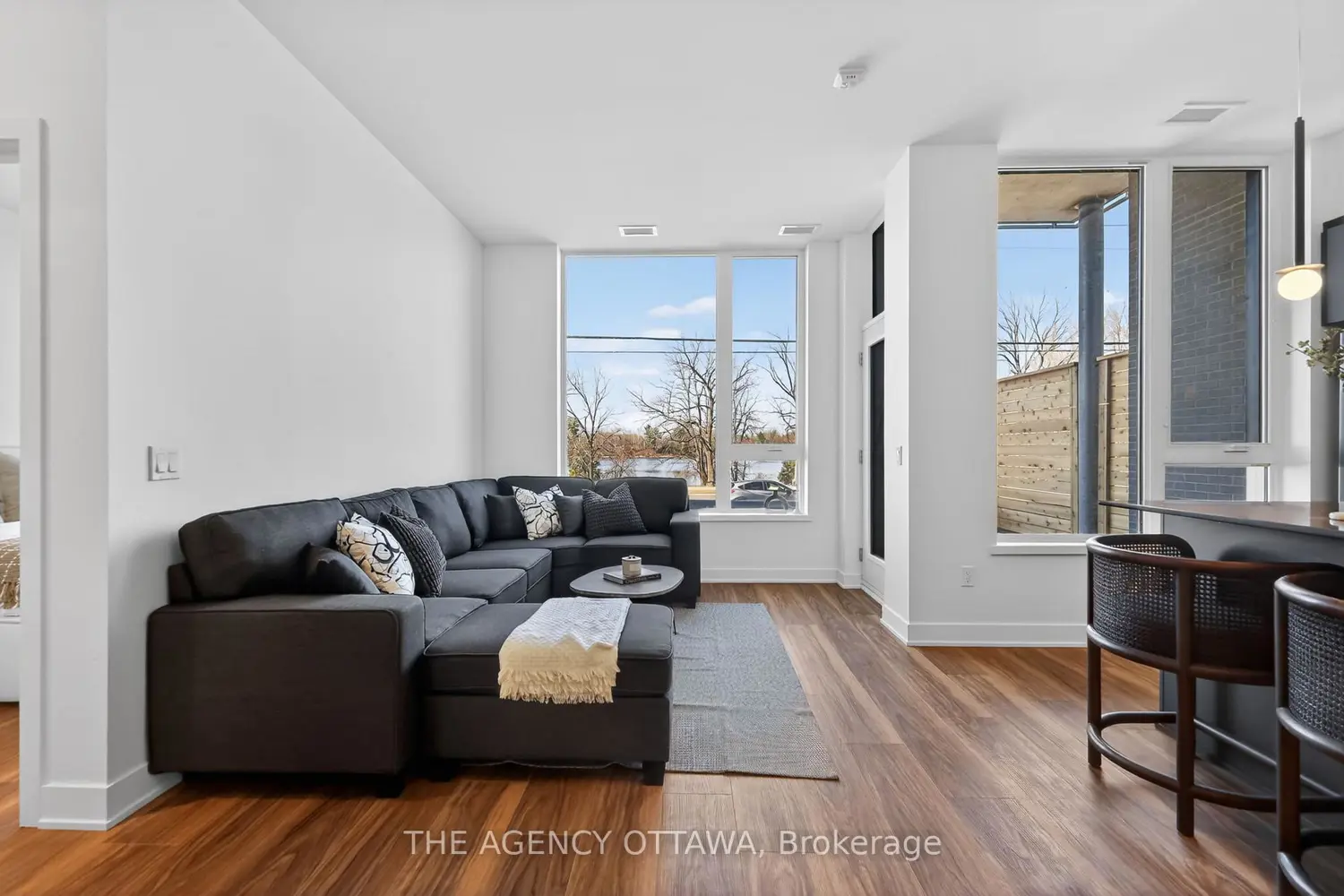 Additional image 15 of 3071 Riverside Drive 103