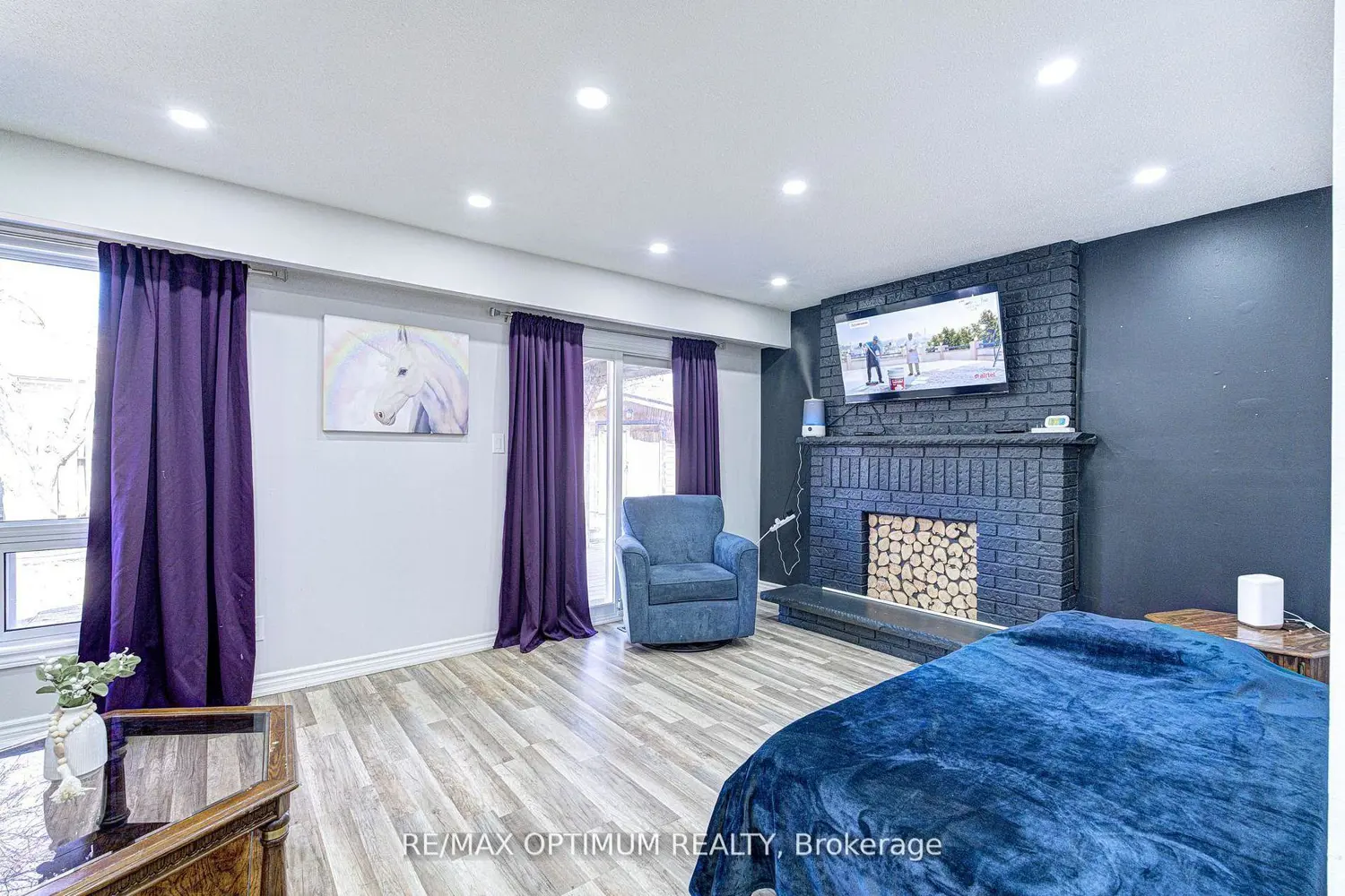 8 Joanne Court