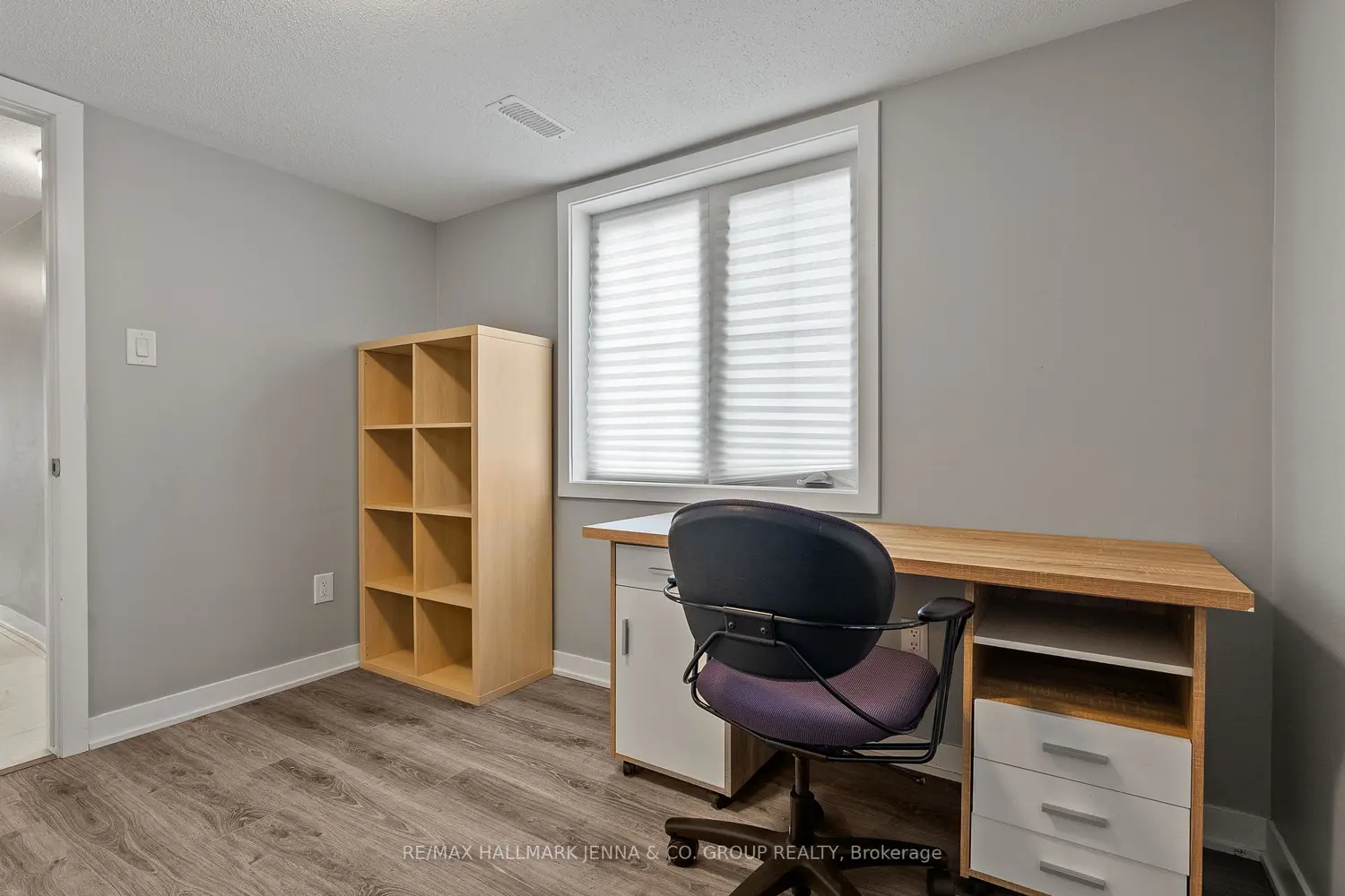 Additional image 3 of 146 Anthracite Private