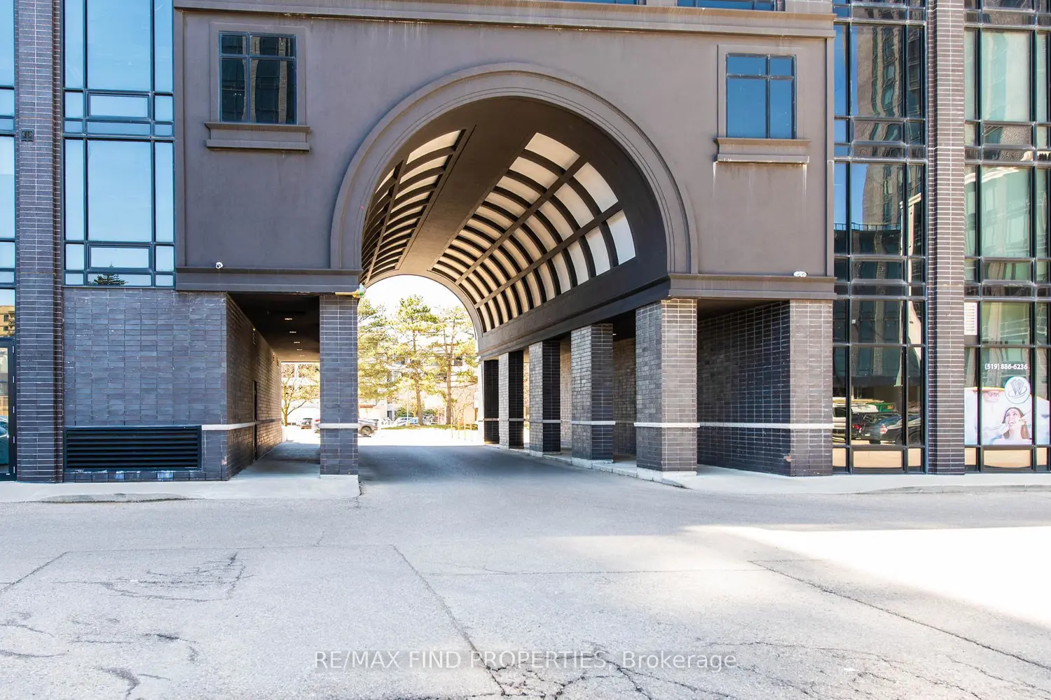 Additional image 16 of 330 Phillip Street 2709