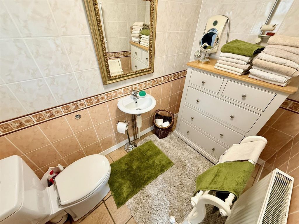 Additional image 14 of 4 bed detached house for saleMarine Crescent, Great Yarmouth NR30