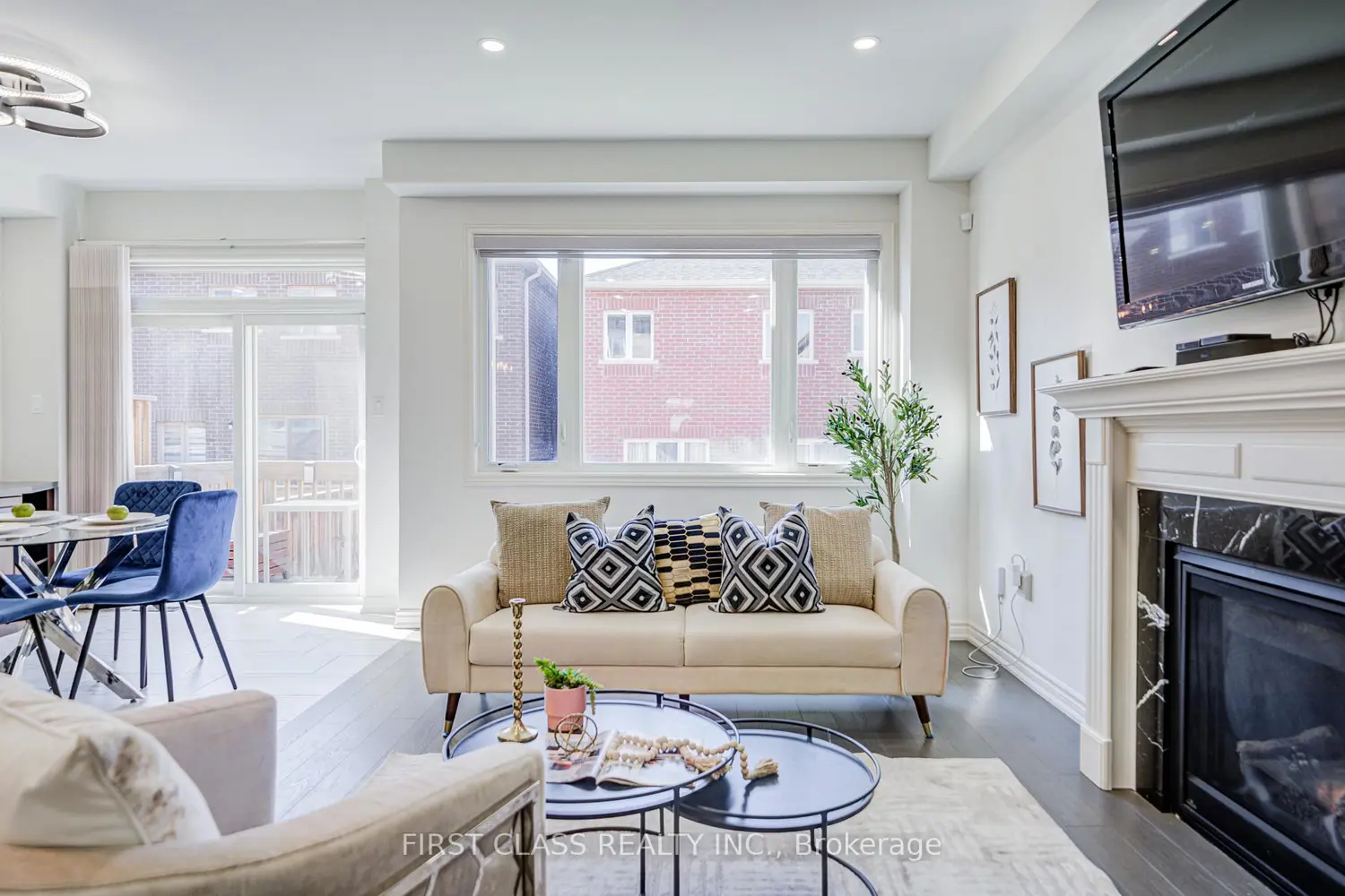 77 Wesmina Avenue photo 4