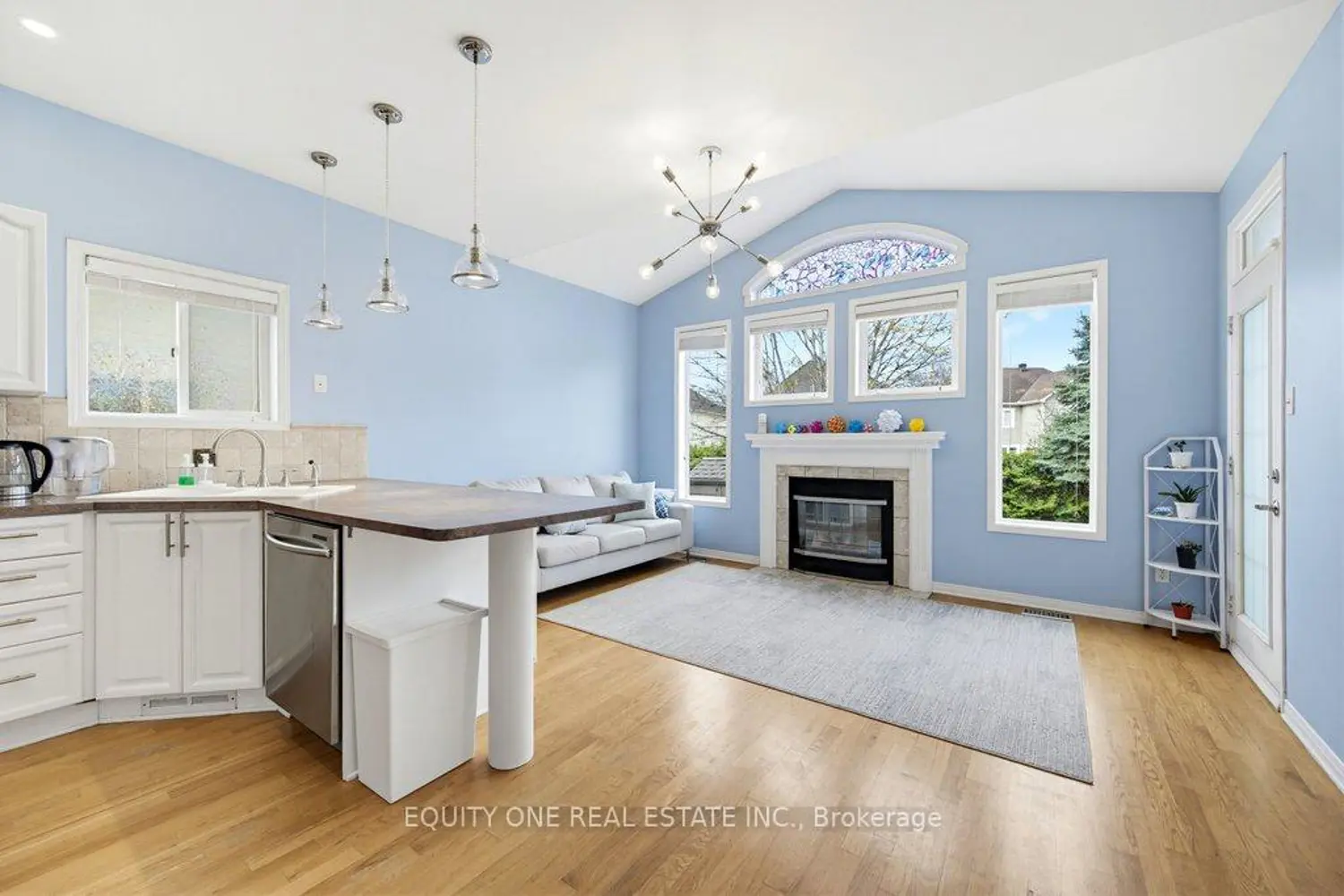 16 Grengold Way photo 5