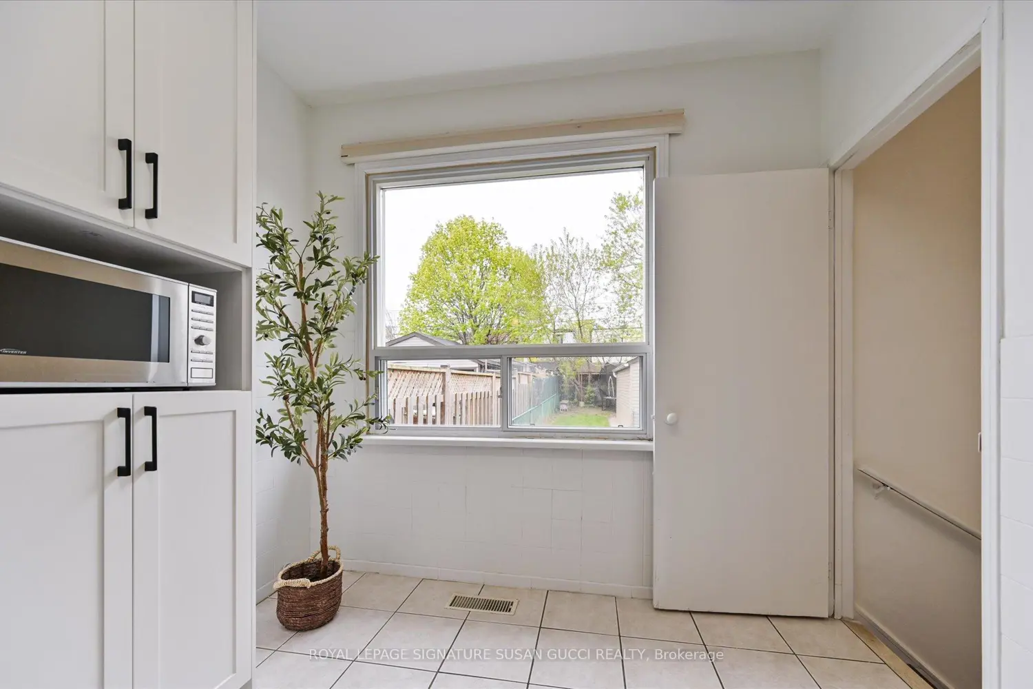 Additional image 8 of 510 Glebeholme Boulevard