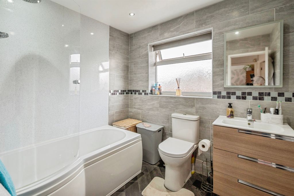 Additional image 17 of 3 bed semi-detached house for saleCaister Road, Great Yarmouth NR30