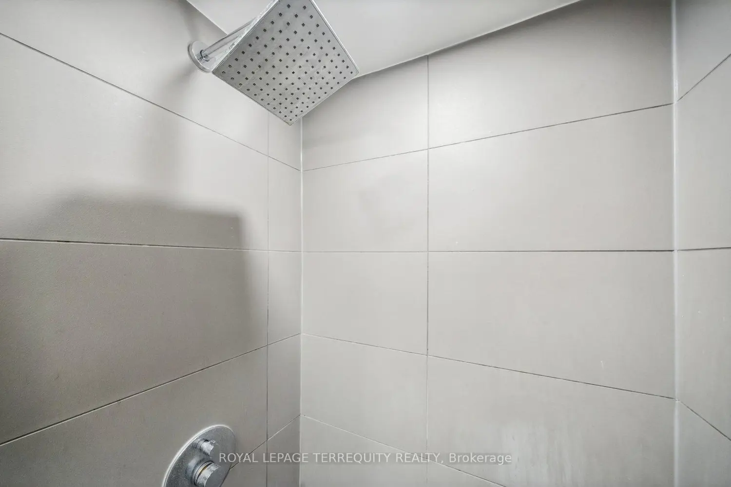 Additional image 11 of 5 Soudan Avenue 703