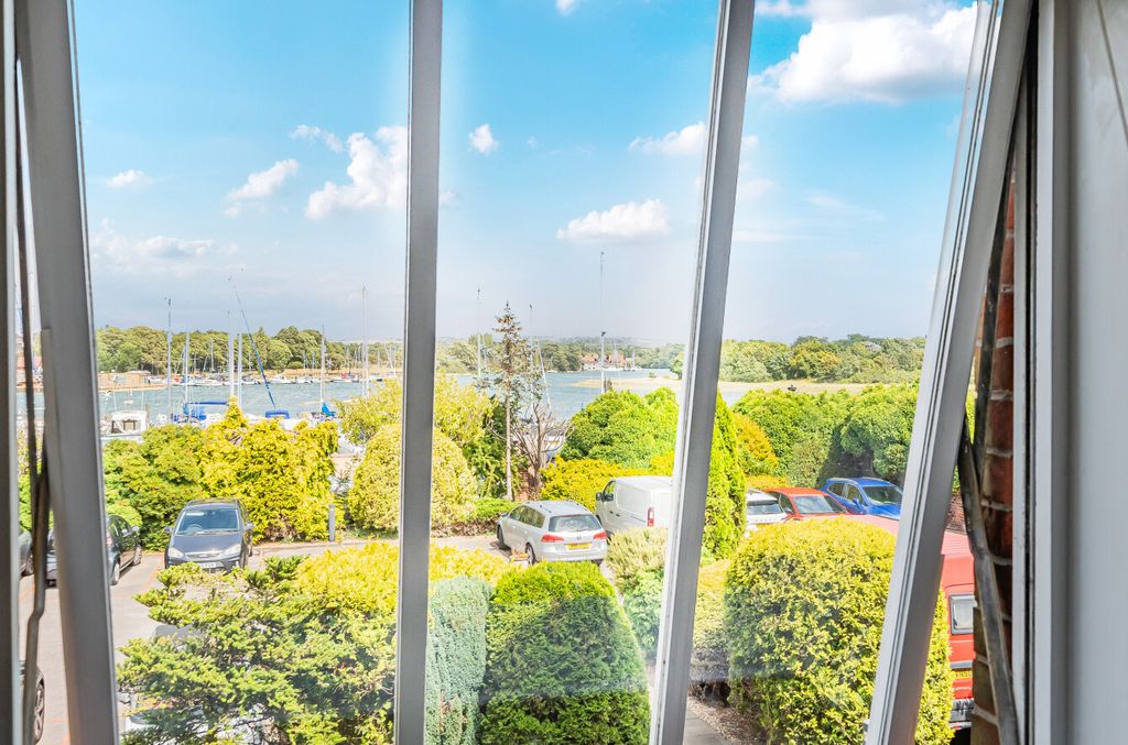 1 bed flat for saleLower Quay, Fareham, Hampshire PO16