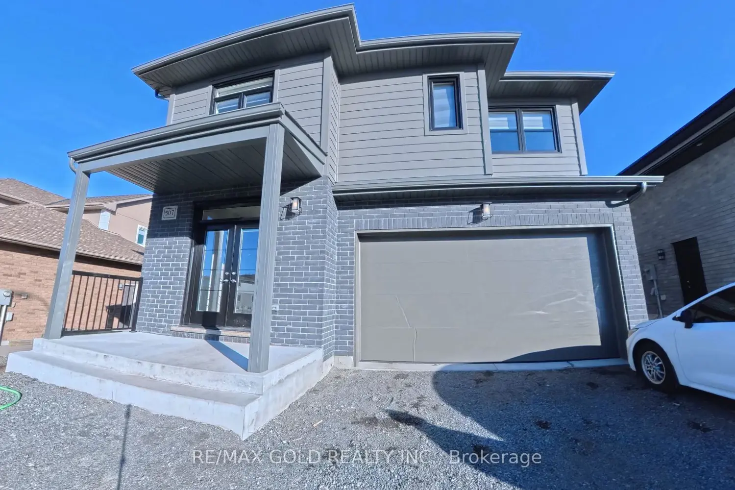 507 Bonaventure Court photo 2
