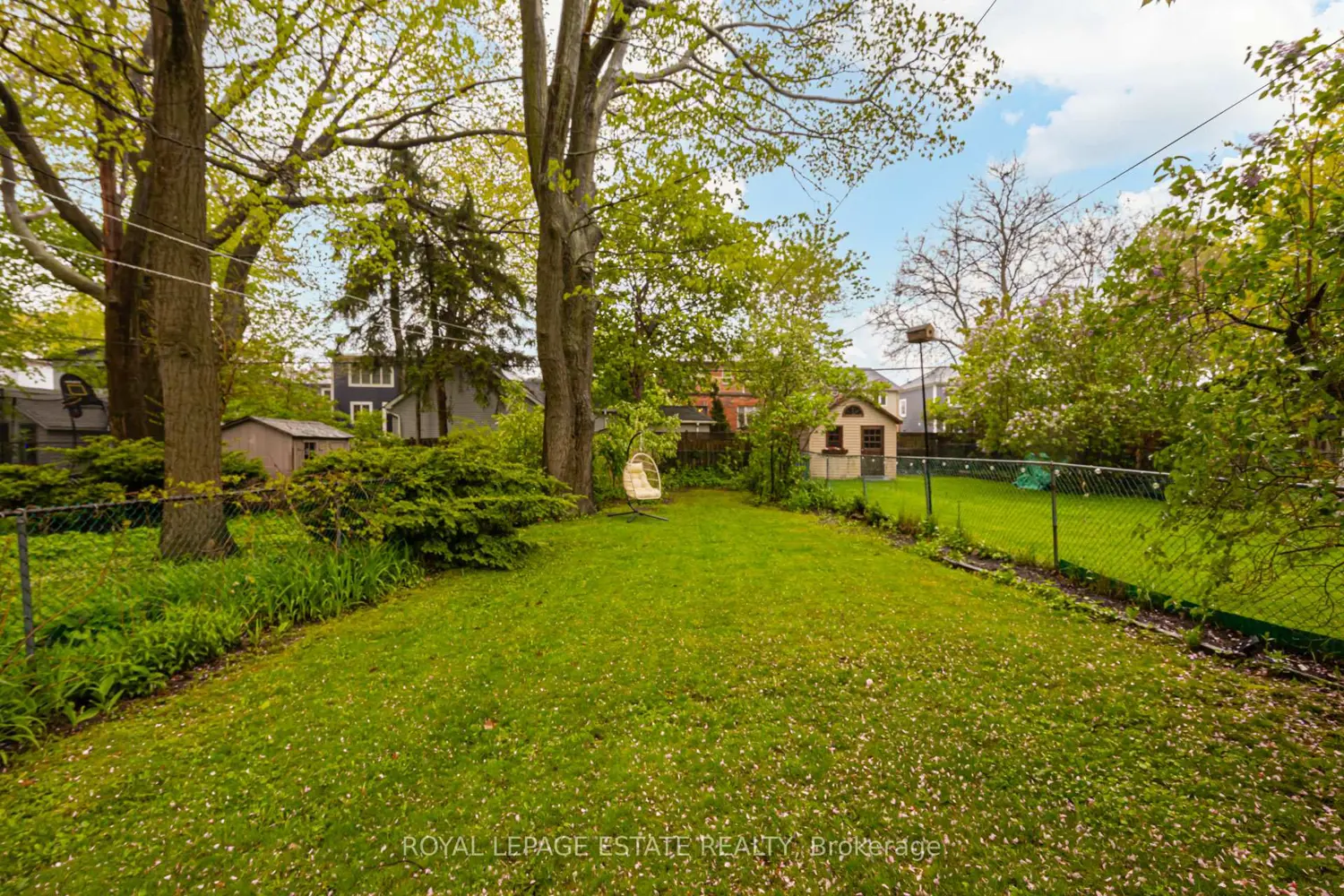 Additional image 12 of 38 Queensbury Avenue