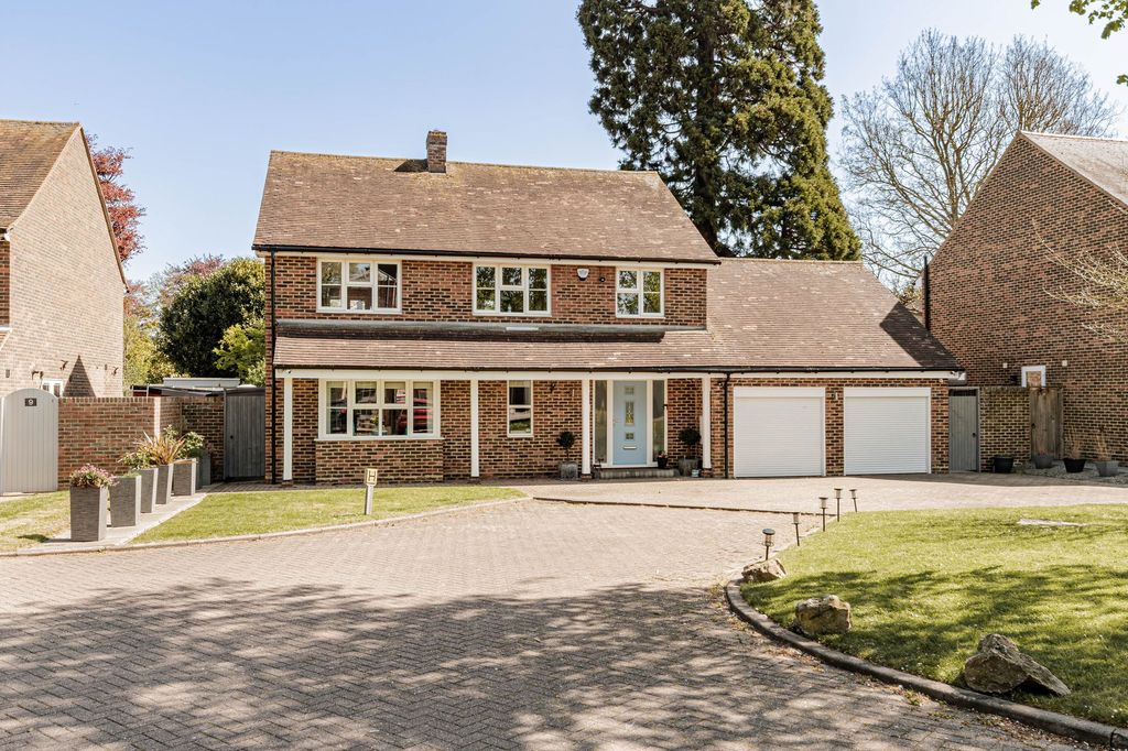 4 bed detached house for saleOspringe Place, Faversham ME13
