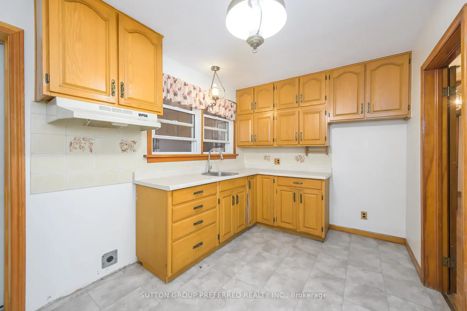 Additional image 14 of 164 Mckeand Street