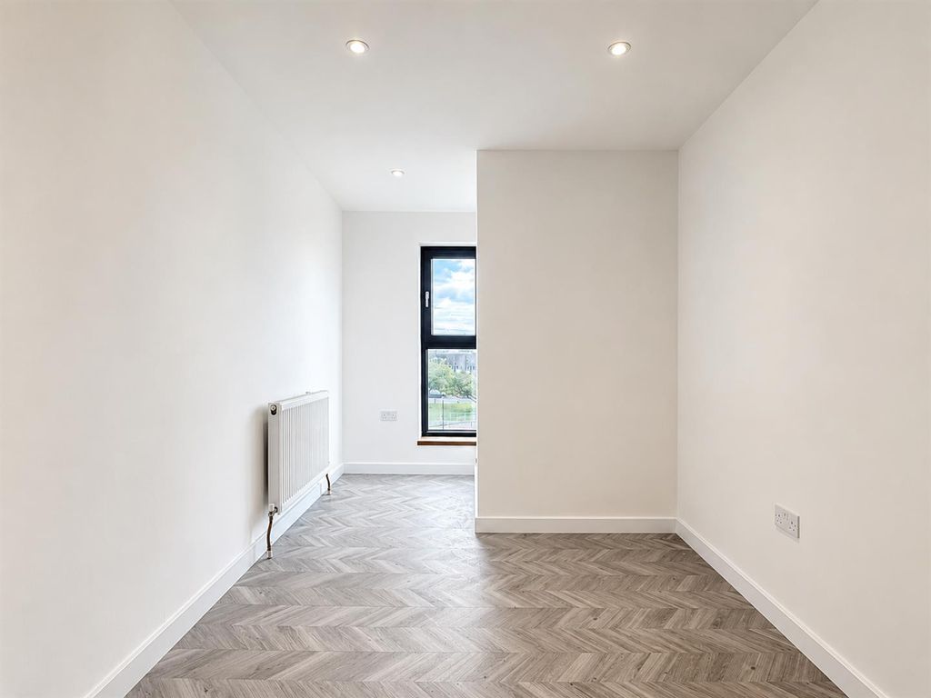 Additional image 4 of 2 bed flat for saleBridge Road, Great Yarmouth NR30