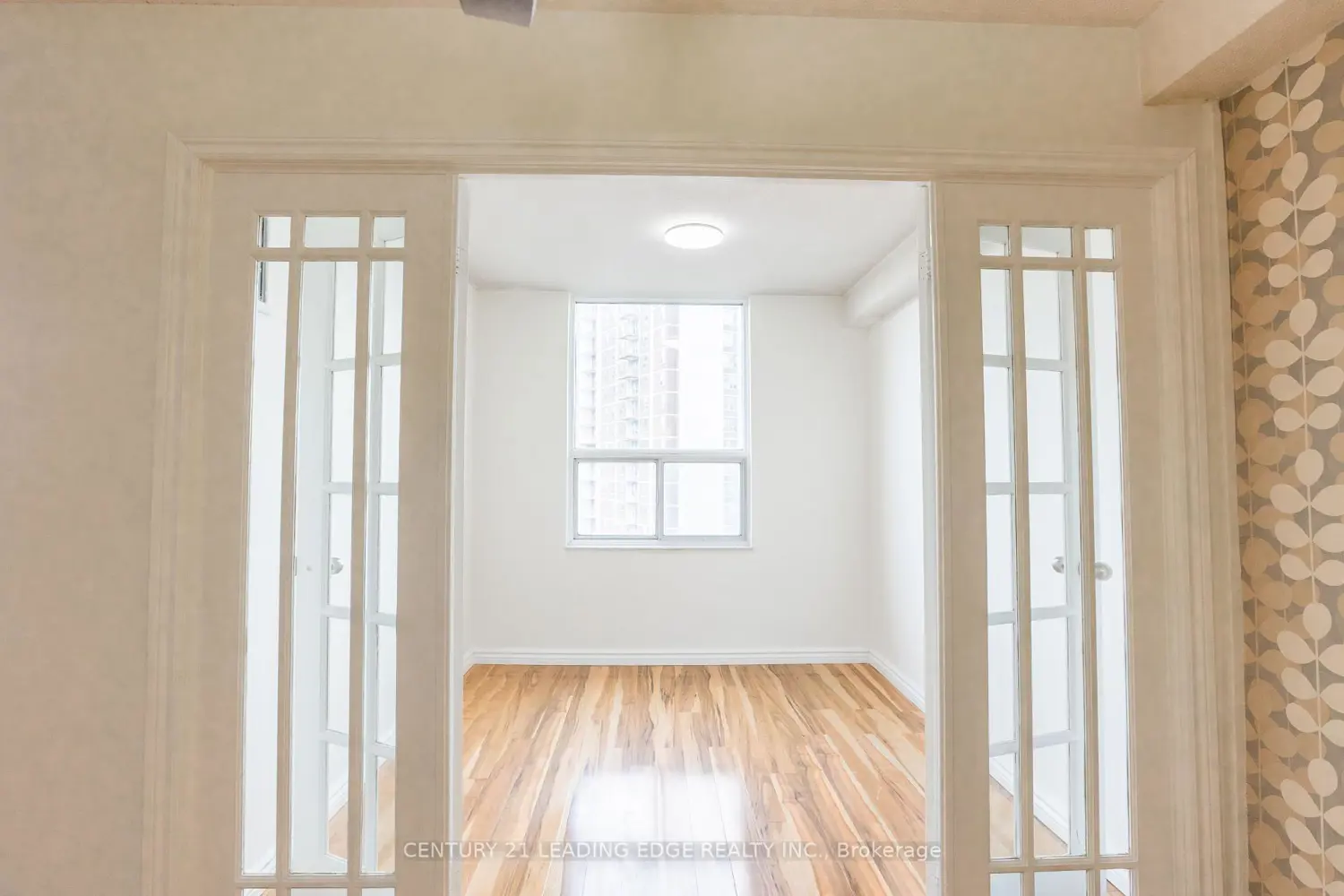 Additional image 8 of 10 Edgecliffe Golfway 815