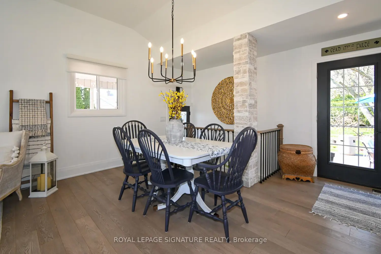 522 Rosmere Street photo 5