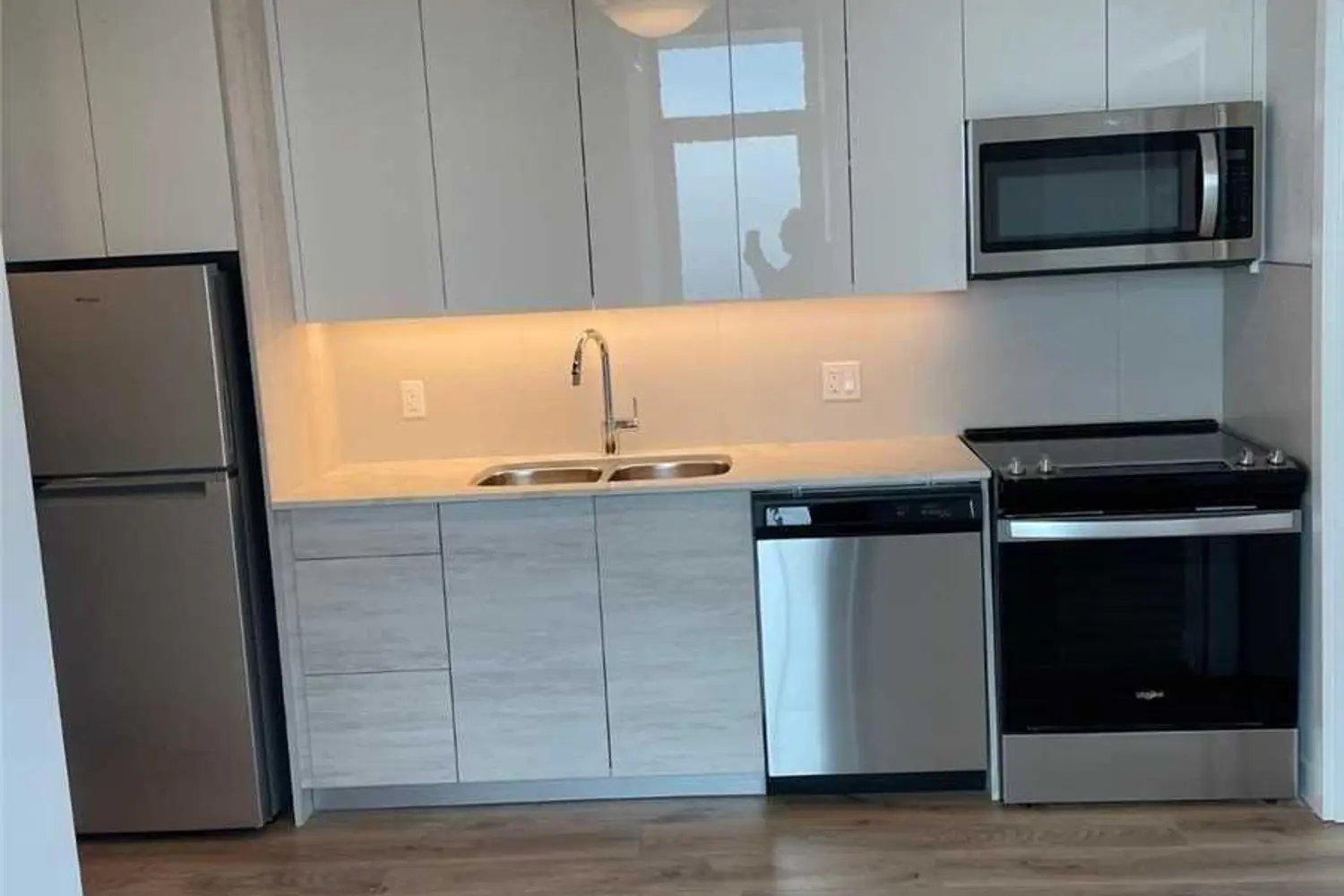 60 Frederick Street 2402 photo 4